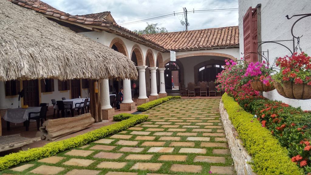 Hotel Santa Barbara Colonial - Санта-Фе-де-Антіокія Номер фото
