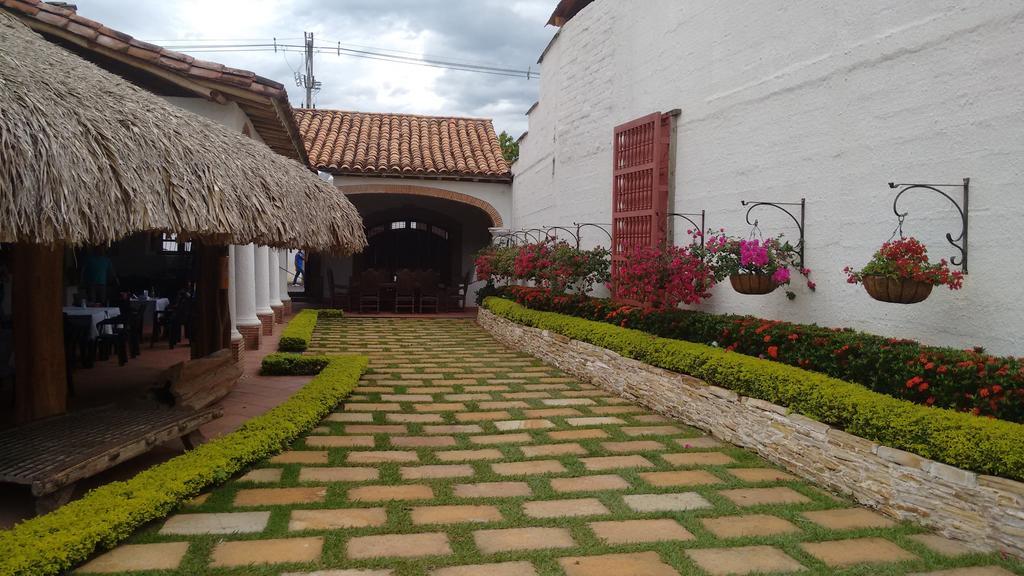 Hotel Santa Barbara Colonial - Санта-Фе-де-Антіокія Номер фото